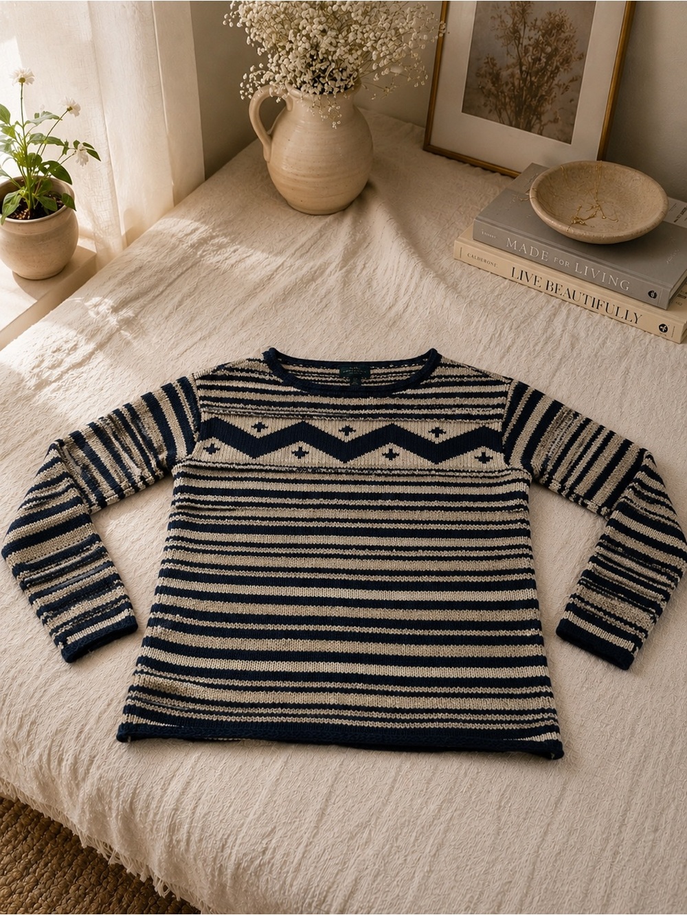 Vintage Lauren Ralph Lauren Knit Crewneck Sweater
Women's Medium Navy Cream Cozy - Picture 3 of 10